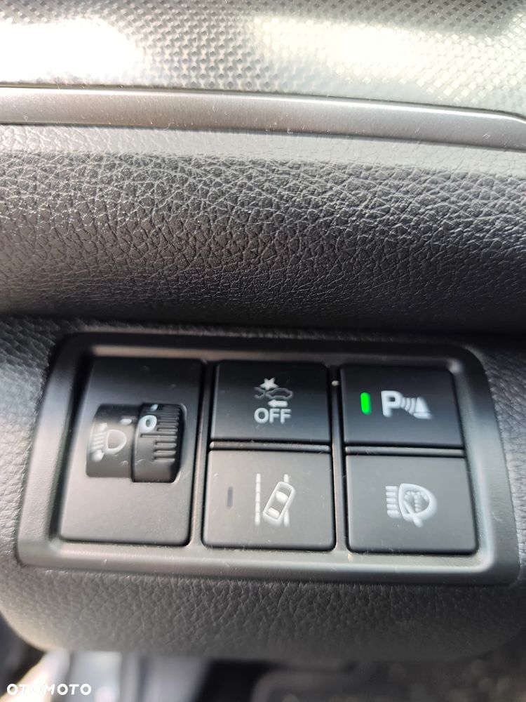 Honda Civic 1.0 i-VTEC Turbo CVT Elegance - 23