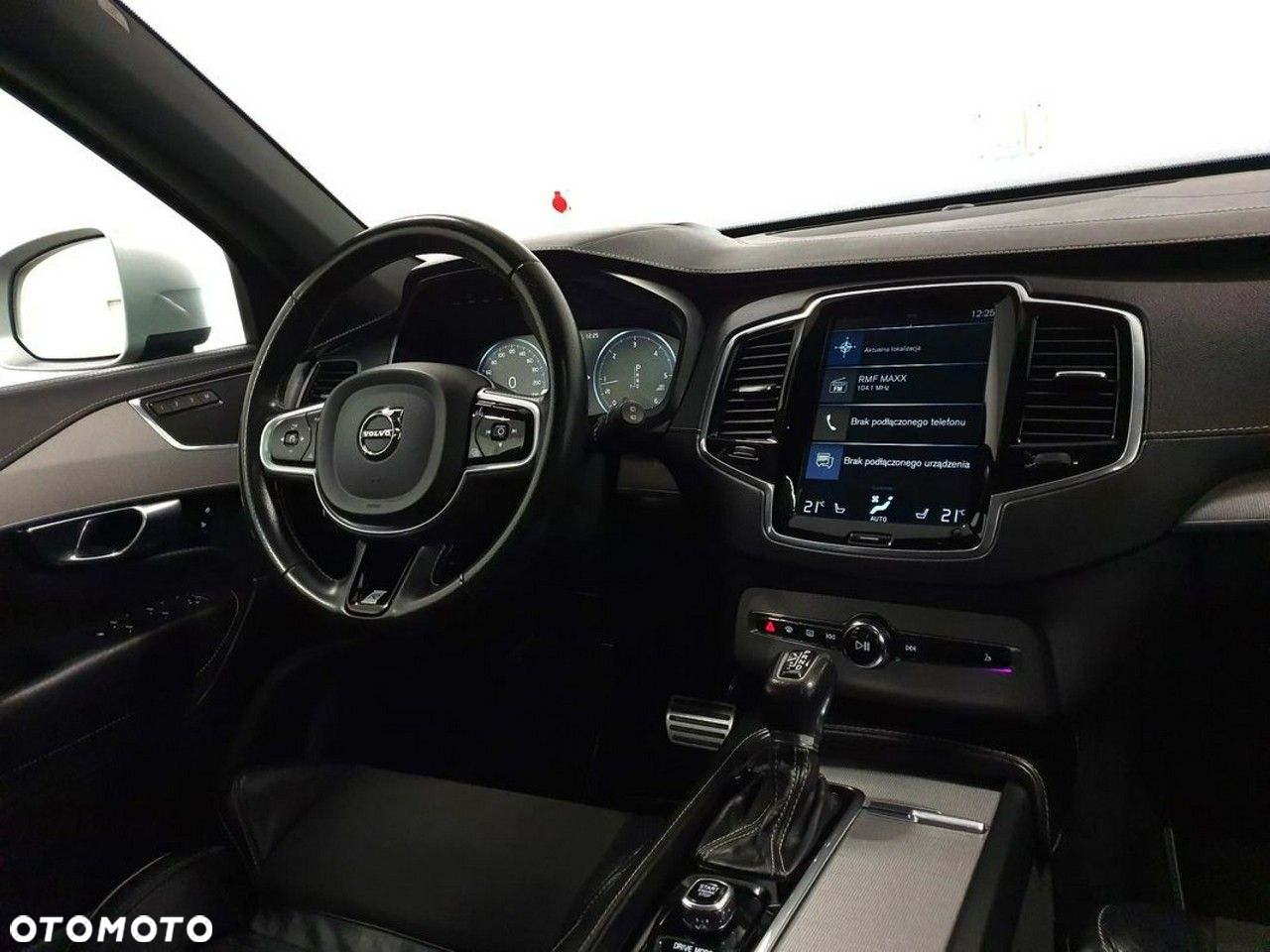 Volvo XC 90 D5 AWD R-Design - 11