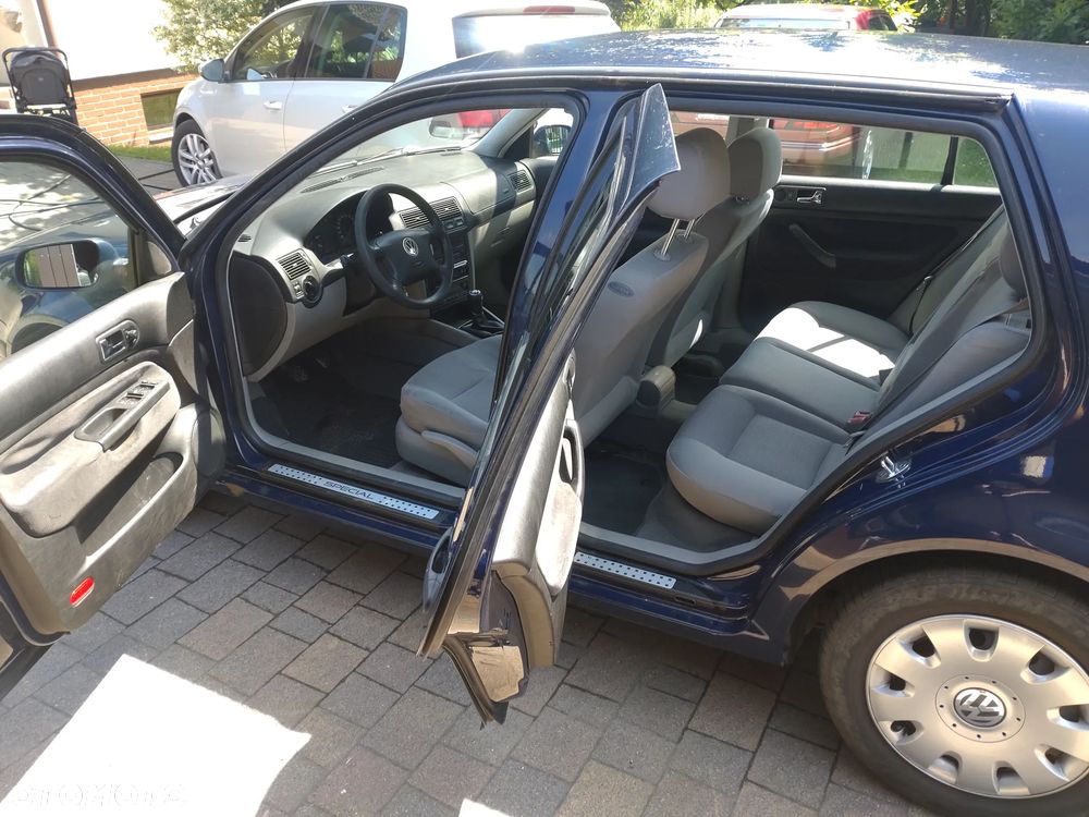 Volkswagen Golf - 12