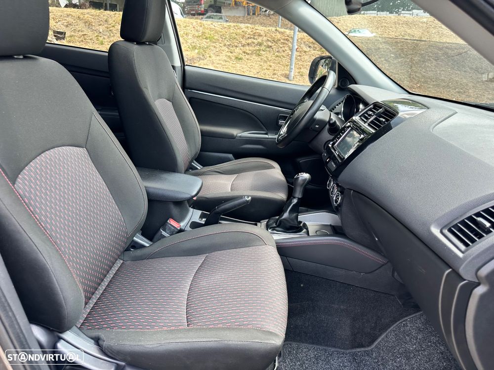 Mitsubishi ASX 1.6 MIVEC Intense - 42