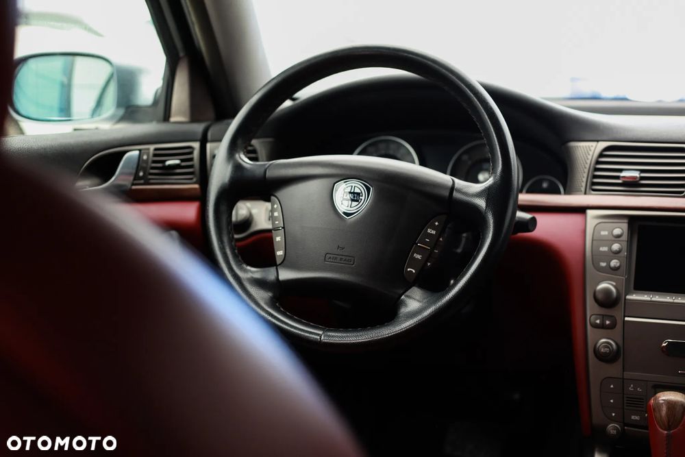 Lancia Thesis 2.4 JTD 20v Sportiva - 29