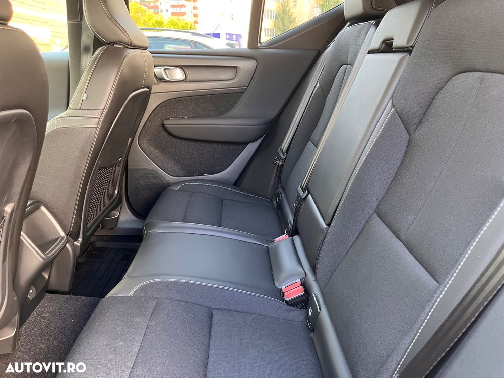 Volvo XC 40 T4 Momentum Pro - 11