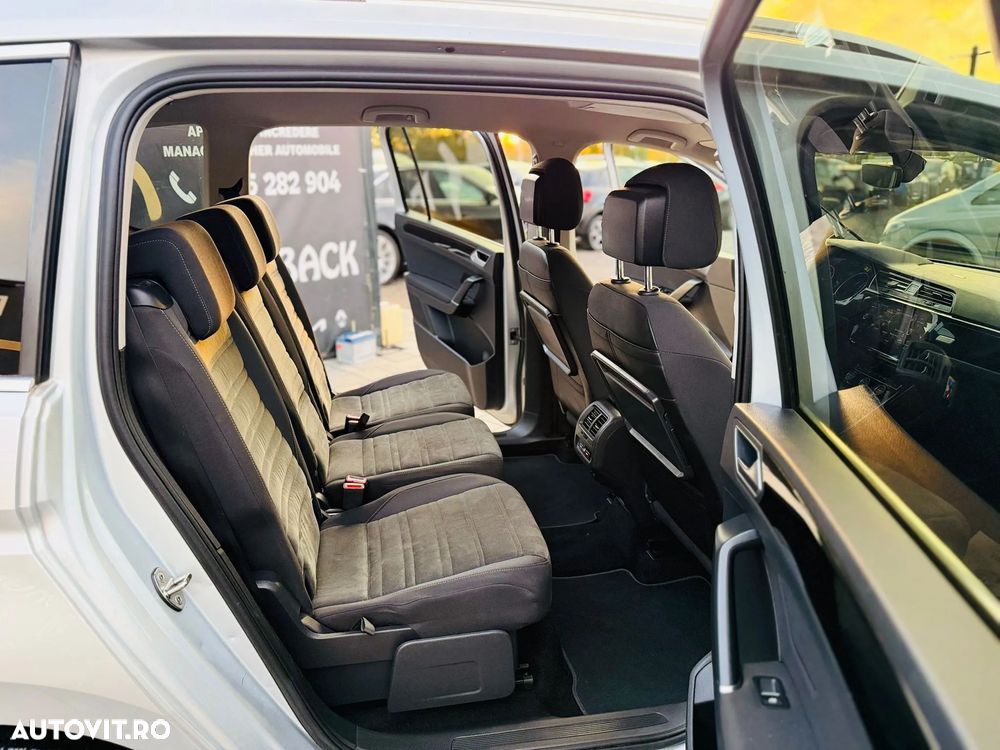 Volkswagen Touran - 6