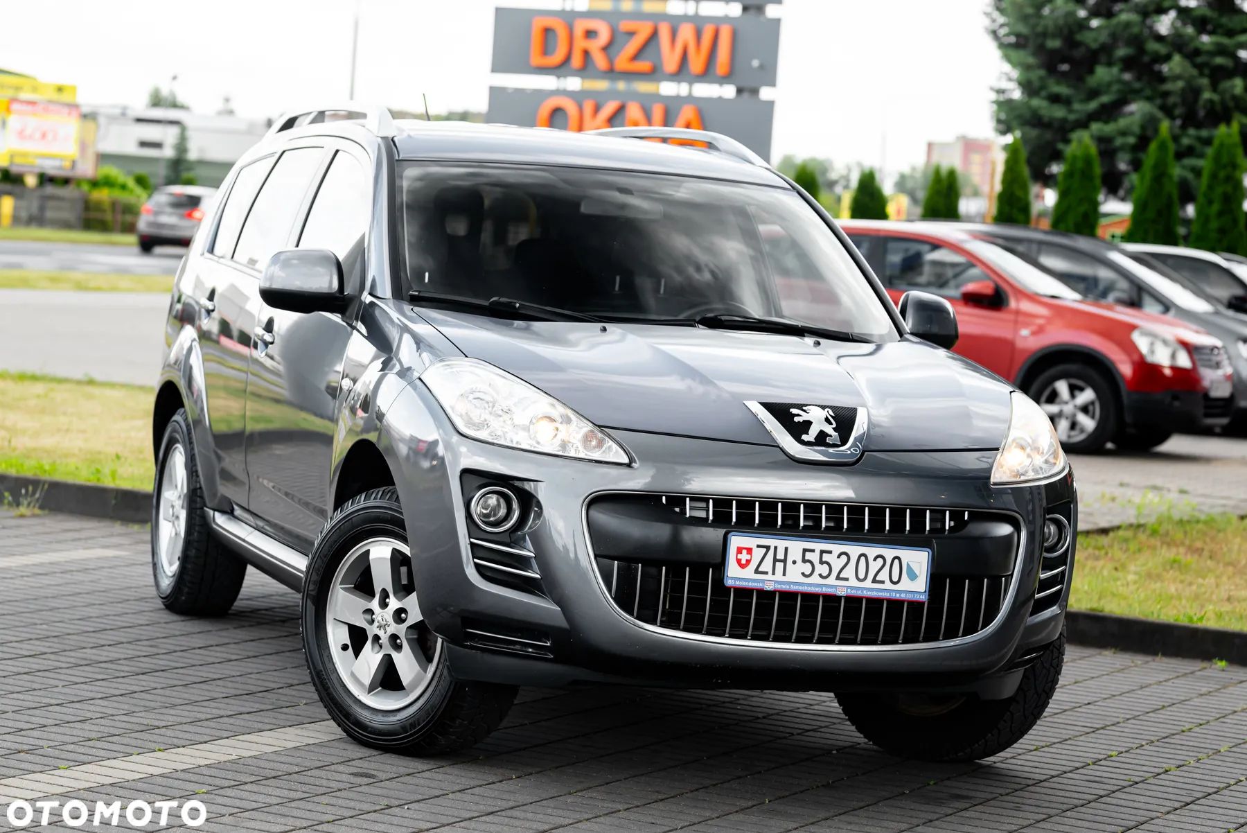 Peugeot 4007 7-Sitzer Sport - 1
