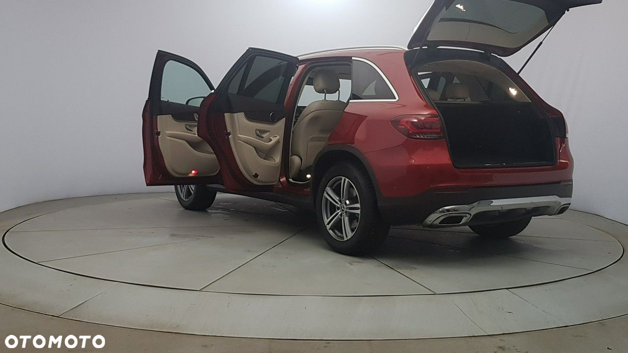 Mercedes-Benz GLC - 11