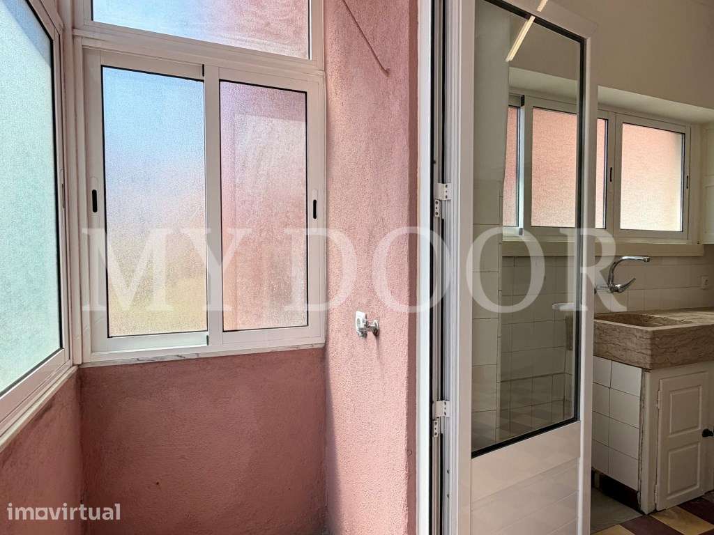 Apartamento T1+1 - Moscavide - R/C Alto - Central - Grande imagem: 2/22