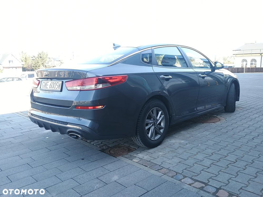 Kia Optima - 23