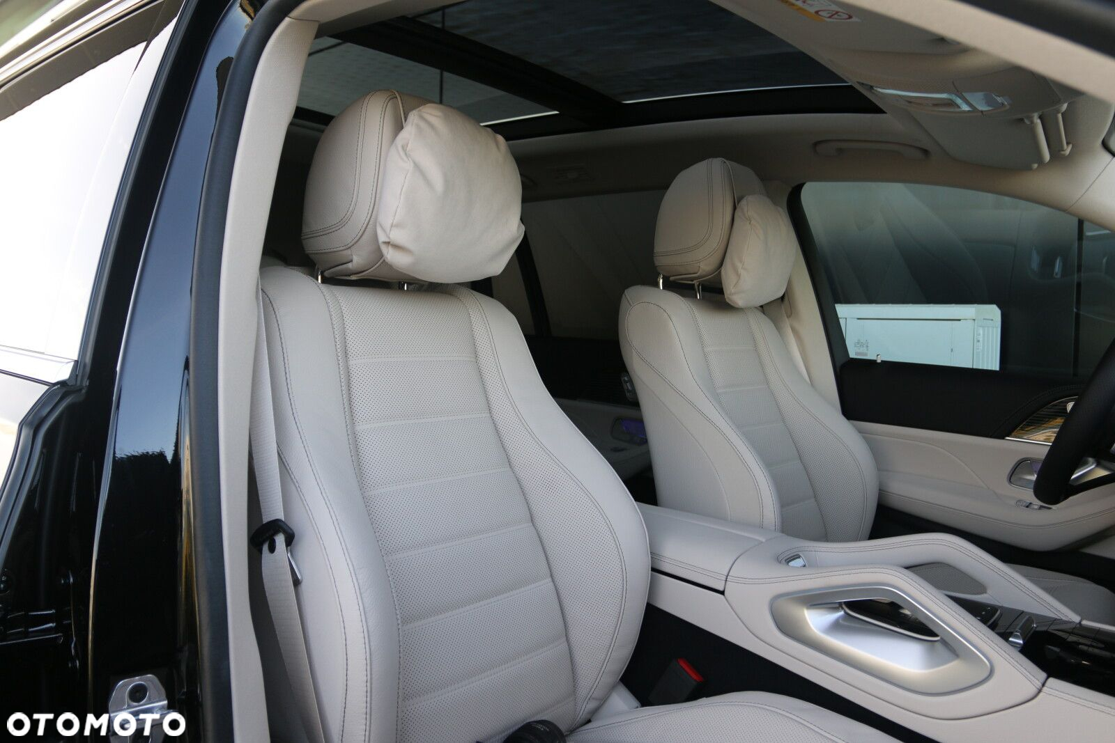 Mercedes-Benz GLS - 10