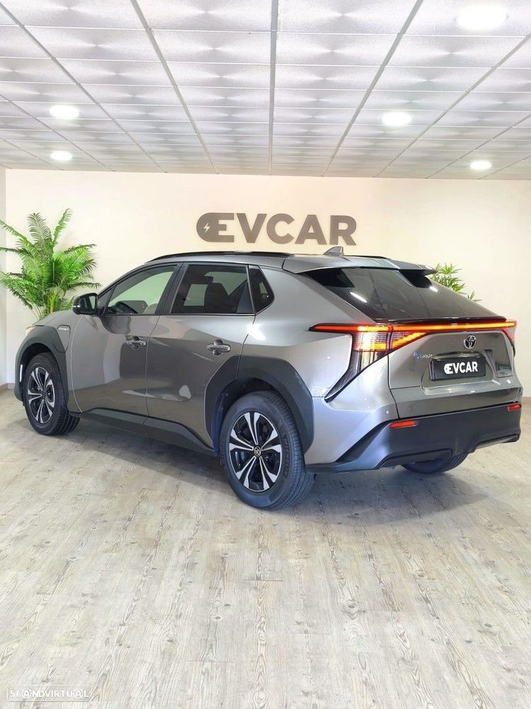 Toyota bZ4X 71,4 kWh Premium - 5