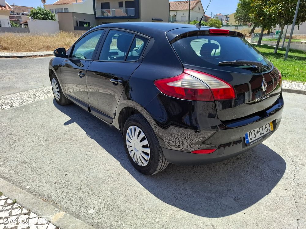 Renault Mégane 1.5 dCi Confort - 6
