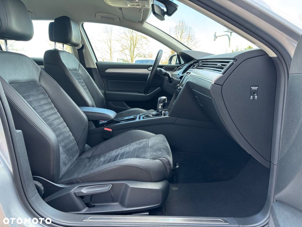 Volkswagen Passat - 30