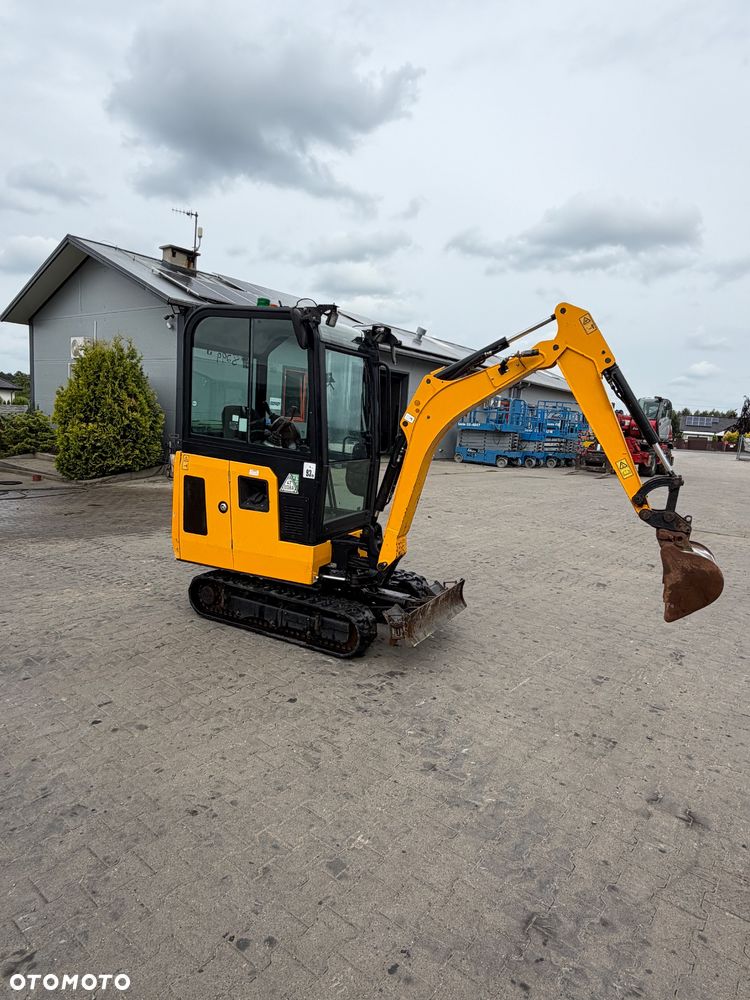 JCB 16-c - 1
