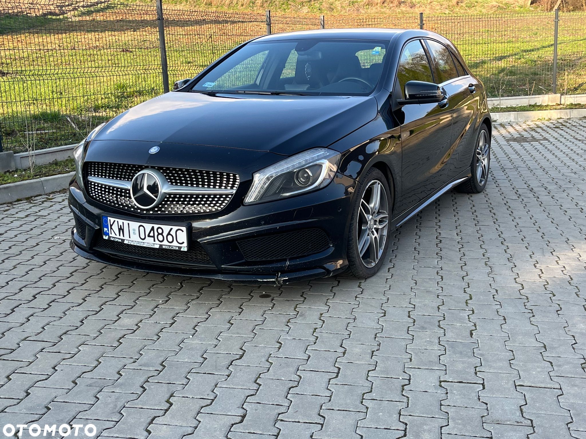 Mercedes-Benz Klasa A 180 (BlueEFFICIENCY) AMG Sport - 1