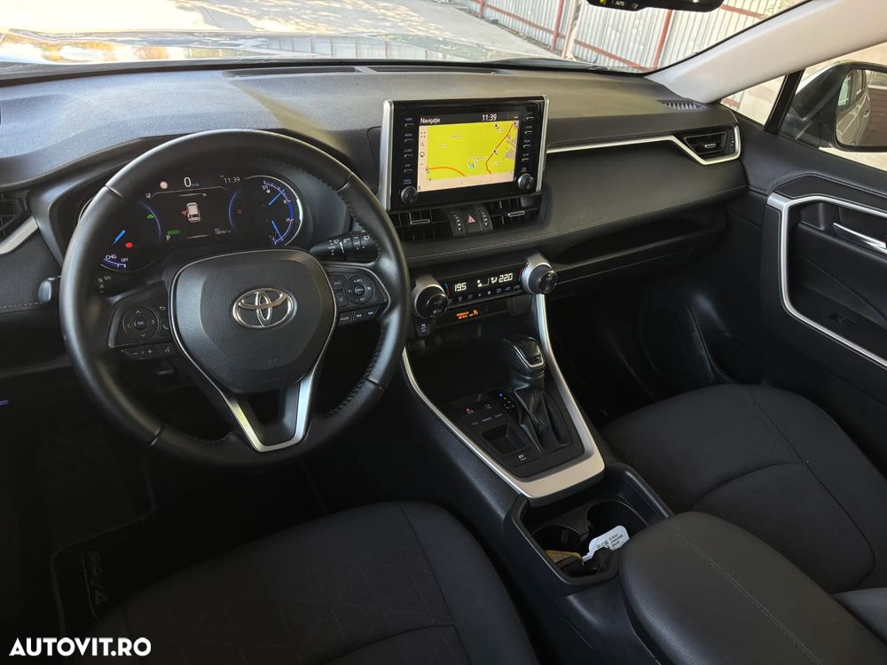 Toyota RAV4 - 13