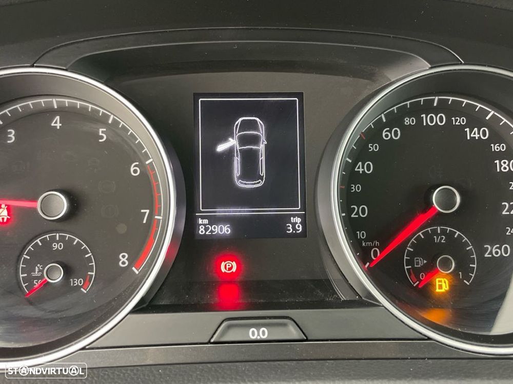 VW Golf 1.0 TSI Confortline - 9