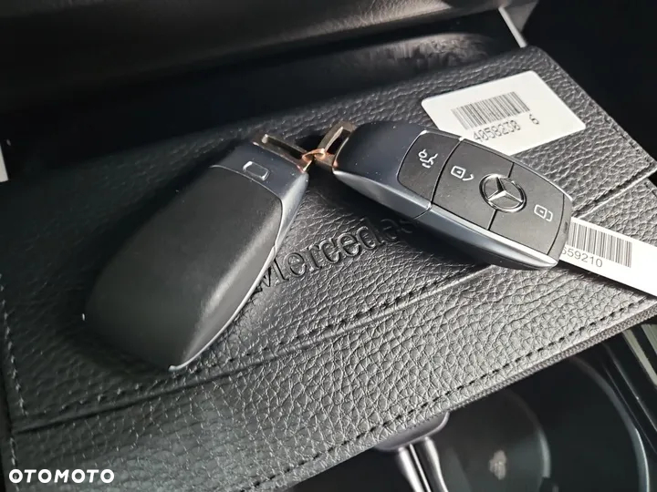 Mercedes-Benz GLA 200 4-Matic AMG Line - 8