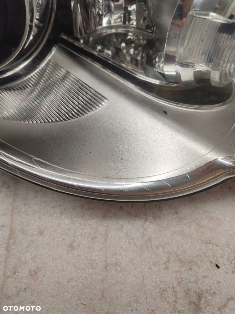 Volkswagen PASSAT B6 XENON Przód strona prawa 3C0941752K - 2