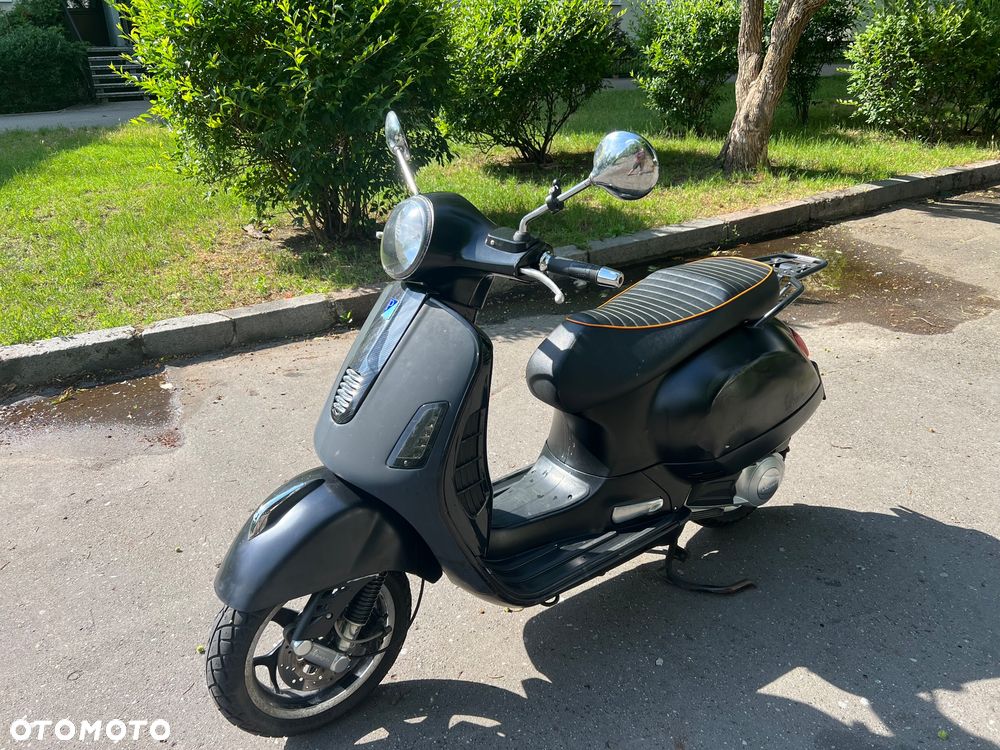 Piaggio Vespa - 3
