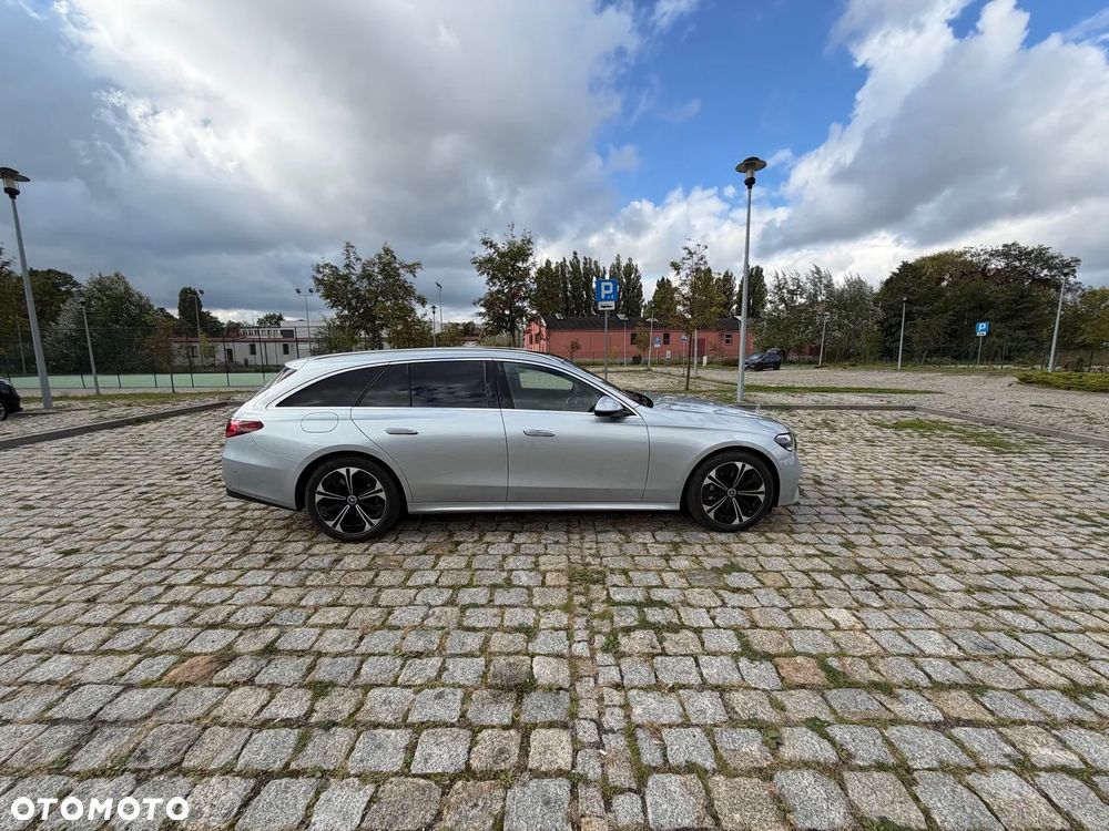Mercedes-Benz Klasa E 300 Exclusive - 8