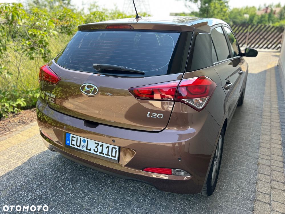 Hyundai i20 blue 1.2 YES Gold - 9