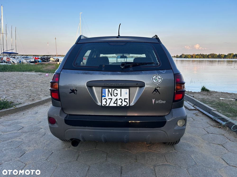 Pontiac Vibe - 3