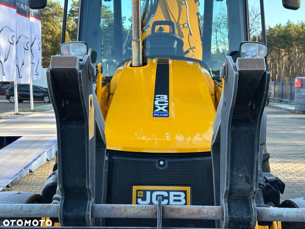 JCB 3CX PLUS 109hp Powershift + Torquelock (Contractor) - 9