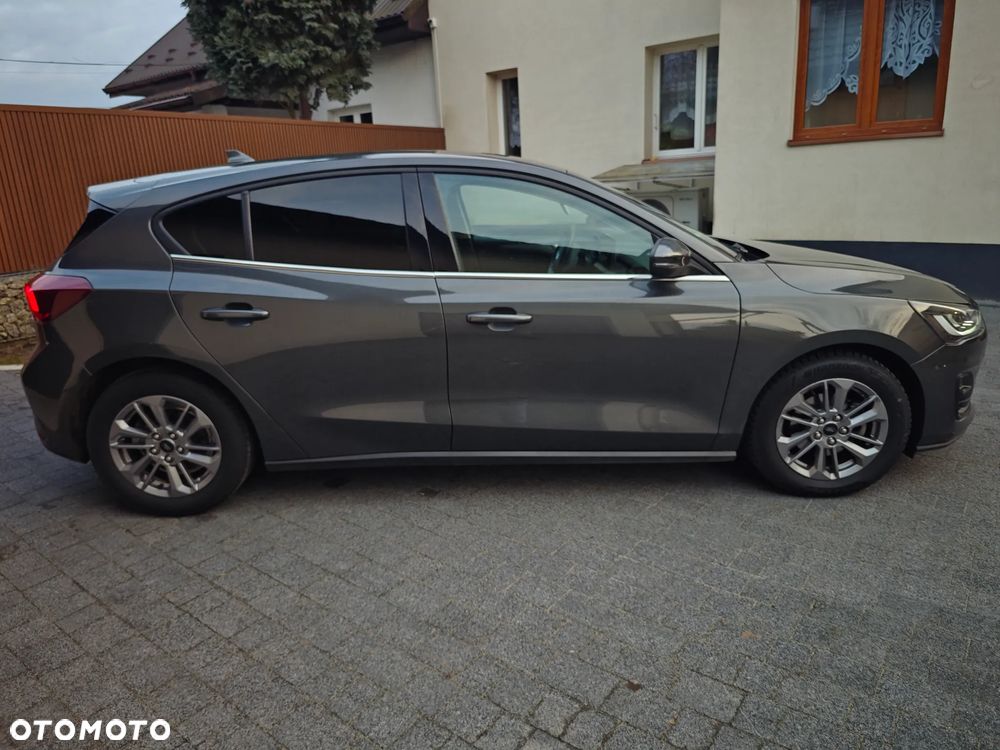 Ford Focus 1.0 EcoBoost STart-Stopp-System TITANIUM - 9