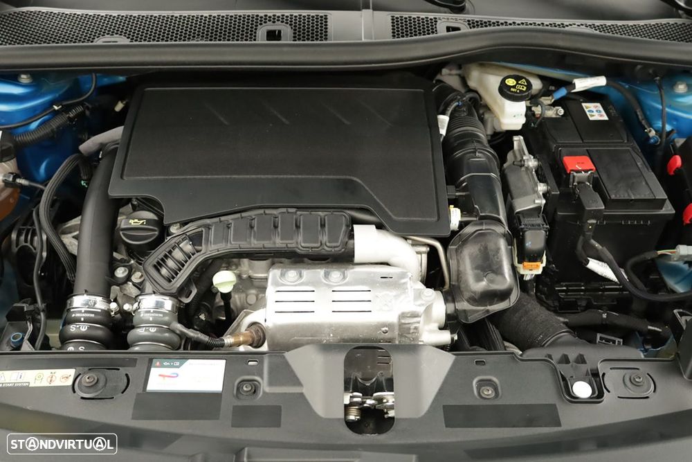 Peugeot 2008 1.2 PureTech Allure - 24