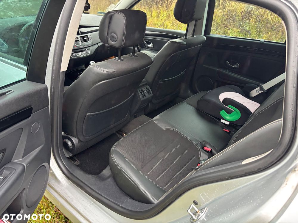 Renault Laguna dCi 150 FAP Start-Stop Bose Edition - 8