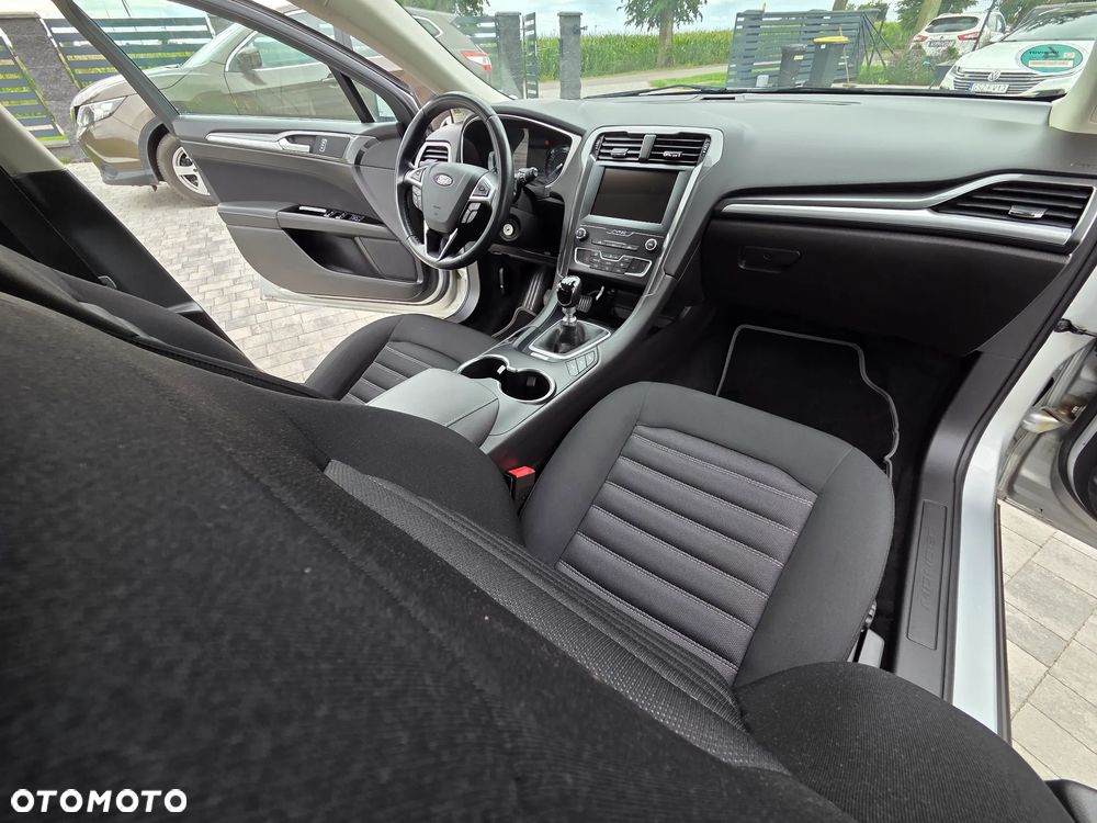 Ford Mondeo SW - 15