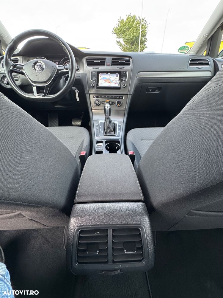 Volkswagen Golf 2.0 BlueTDI DSG Comfortline - 15
