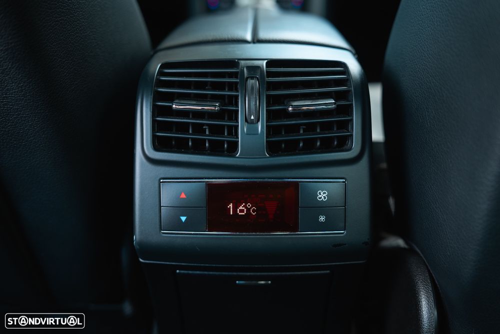 Mercedes-Benz E 300 BLUETEC Hybrid Avantgarde 107g - 21