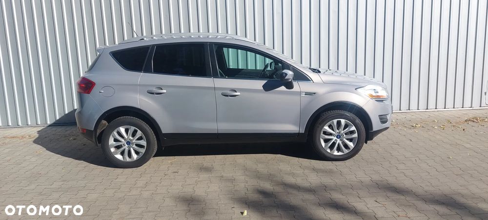 Ford Kuga 2.0 TDCi Titanium - 4