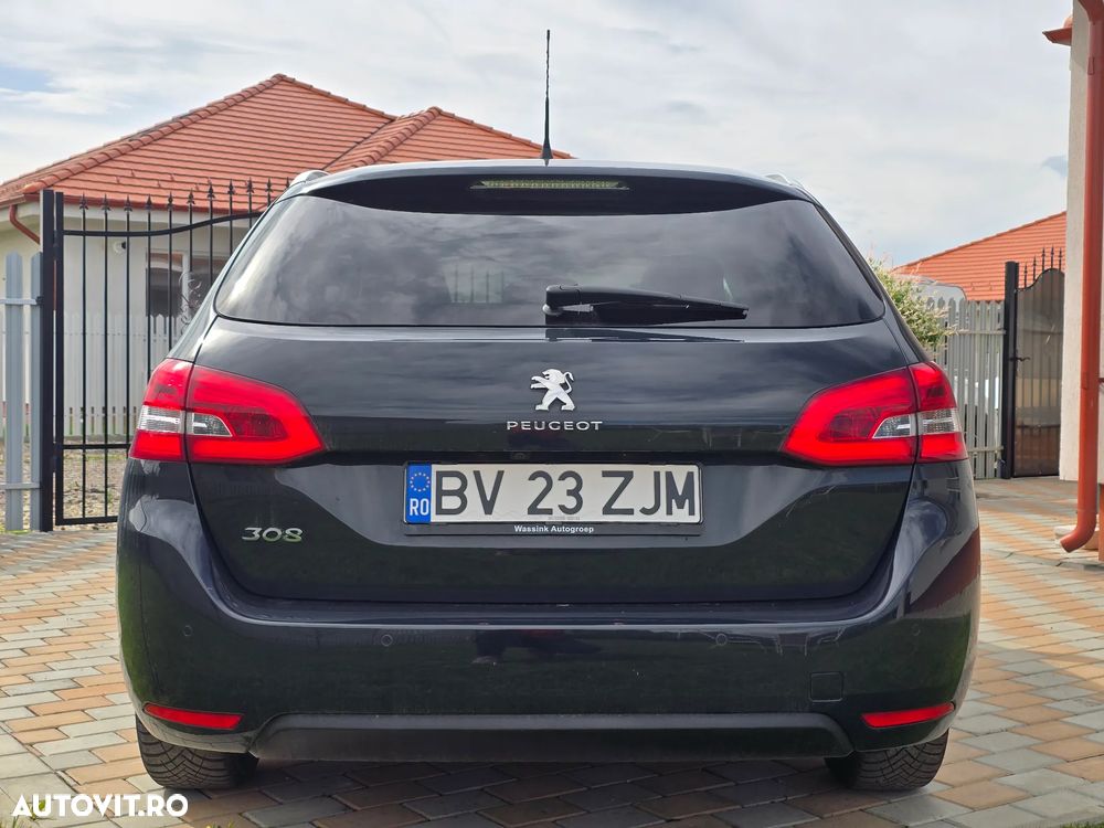 Peugeot 308 BlueHDi 130 Stop & Start Allure Business-Paket - 8