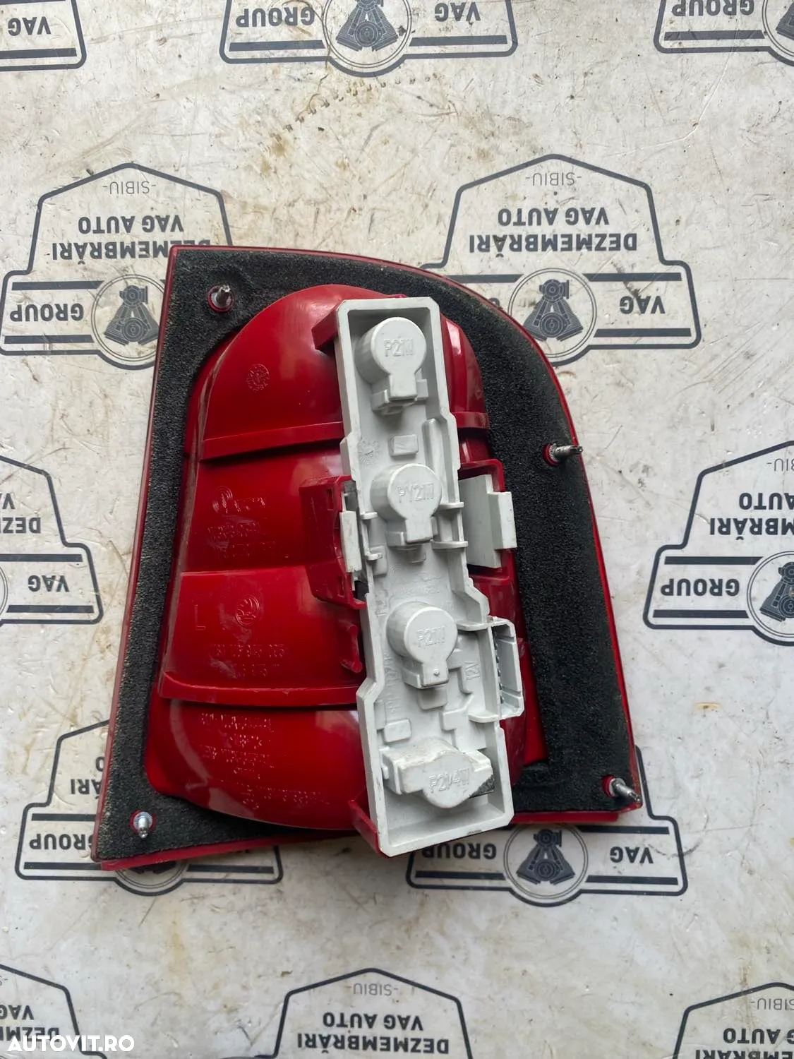 Stop stanga Skoda Octavia 1 limuzina (1U) facelift 2000-2010 1U6945095 - 2