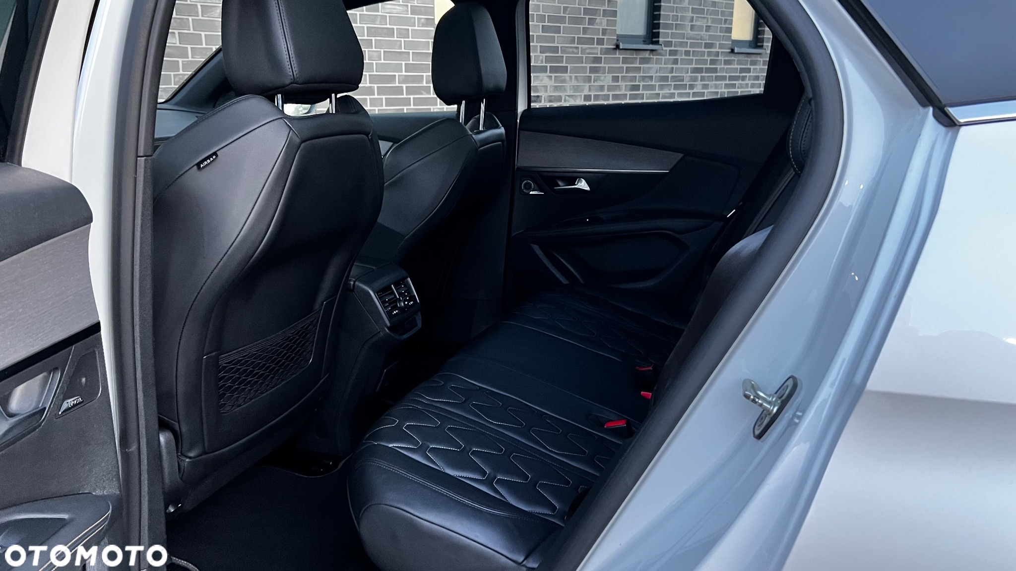 Peugeot 3008 BlueHDi 180 Stop & Start EAT8 GT - 29