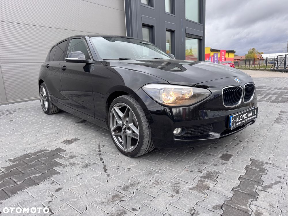 BMW Seria 1 114i Sport Line - 2