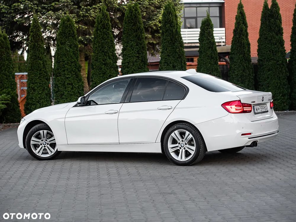 BMW Seria 3 320d xDrive Sport Line Shadow - 11
