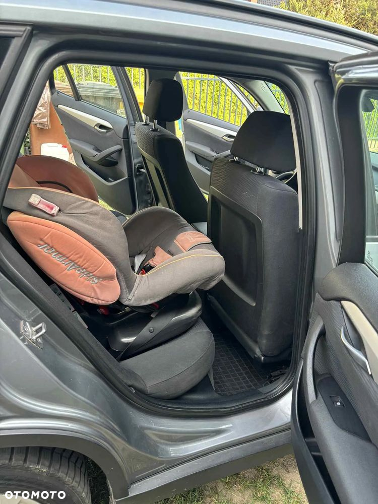 BMW X1 xDrive20d - 14