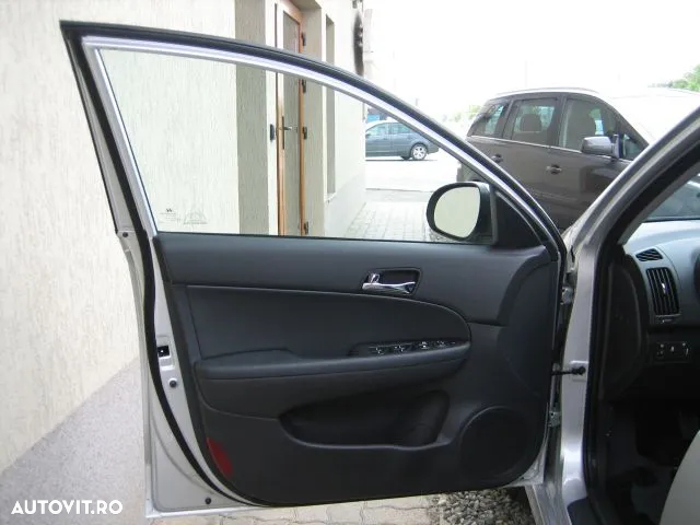 Hyundai i30 1.4 Edition 20 - 15