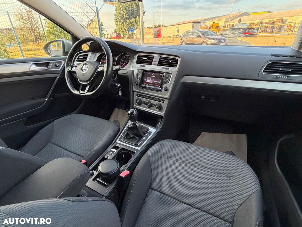 Volkswagen Golf 1.6 TDI BMT Trendline - 26