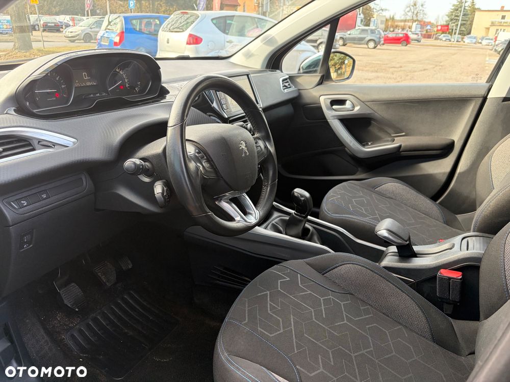 Peugeot 2008 PureTech 82 Style - 21
