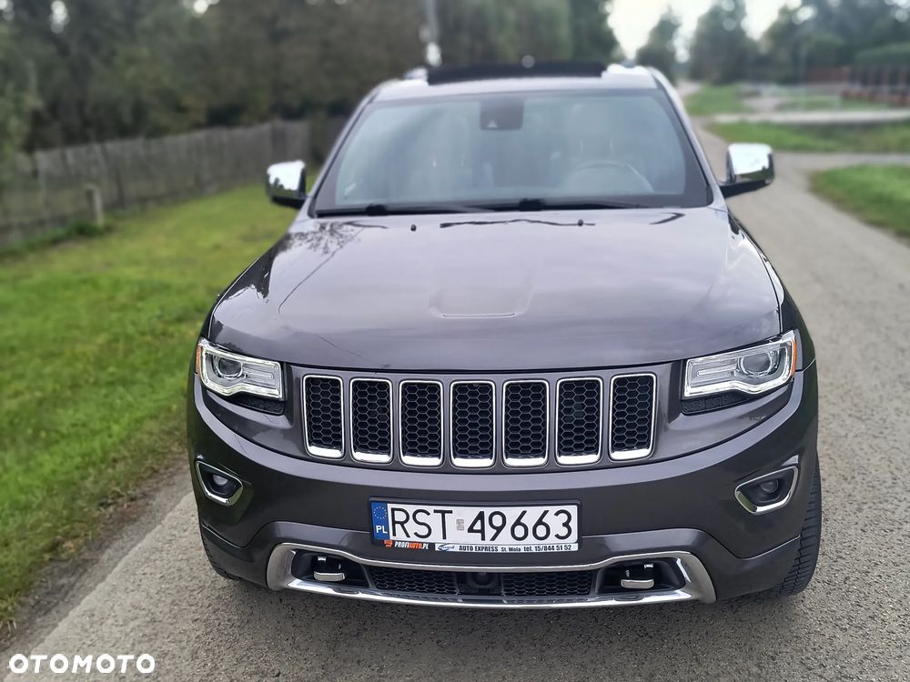 Jeep Grand Cherokee 5.7 V8 HEMI Overland Summit - 28