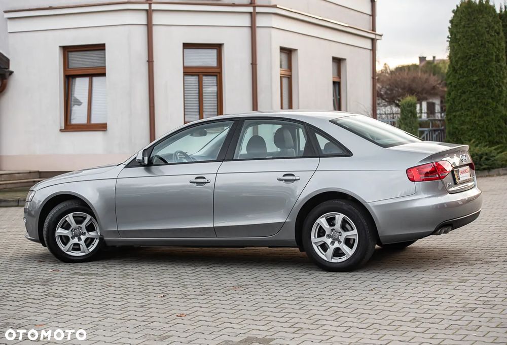 Audi A4 Limousine - 6