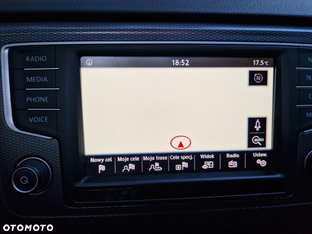 Volkswagen Golf Sportsvan - 15