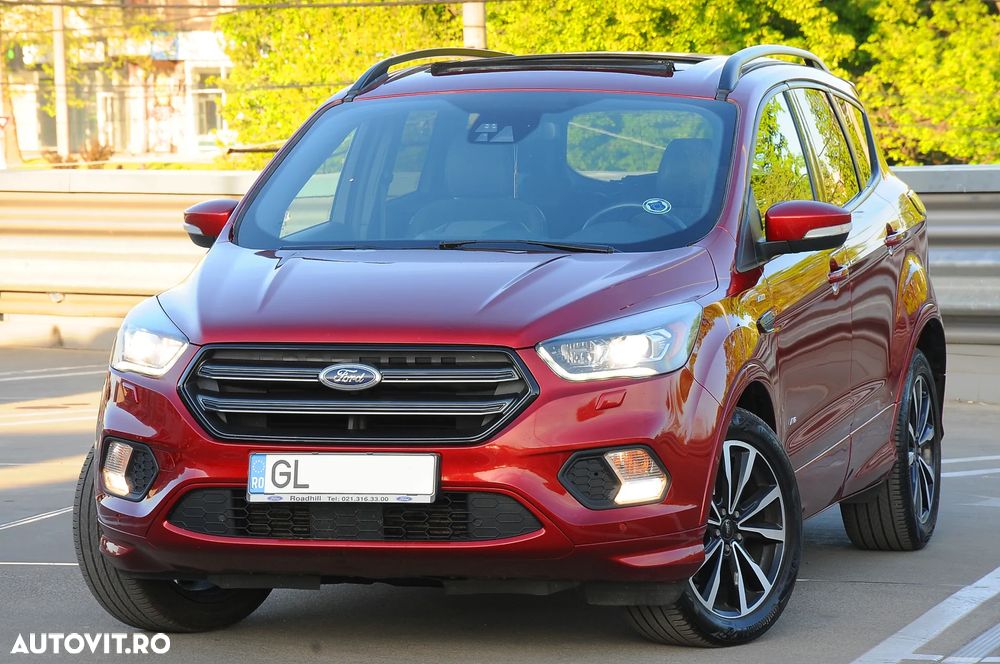 Ford Kuga 2.0 TDCi 4WD Powershift ST-Line - 11