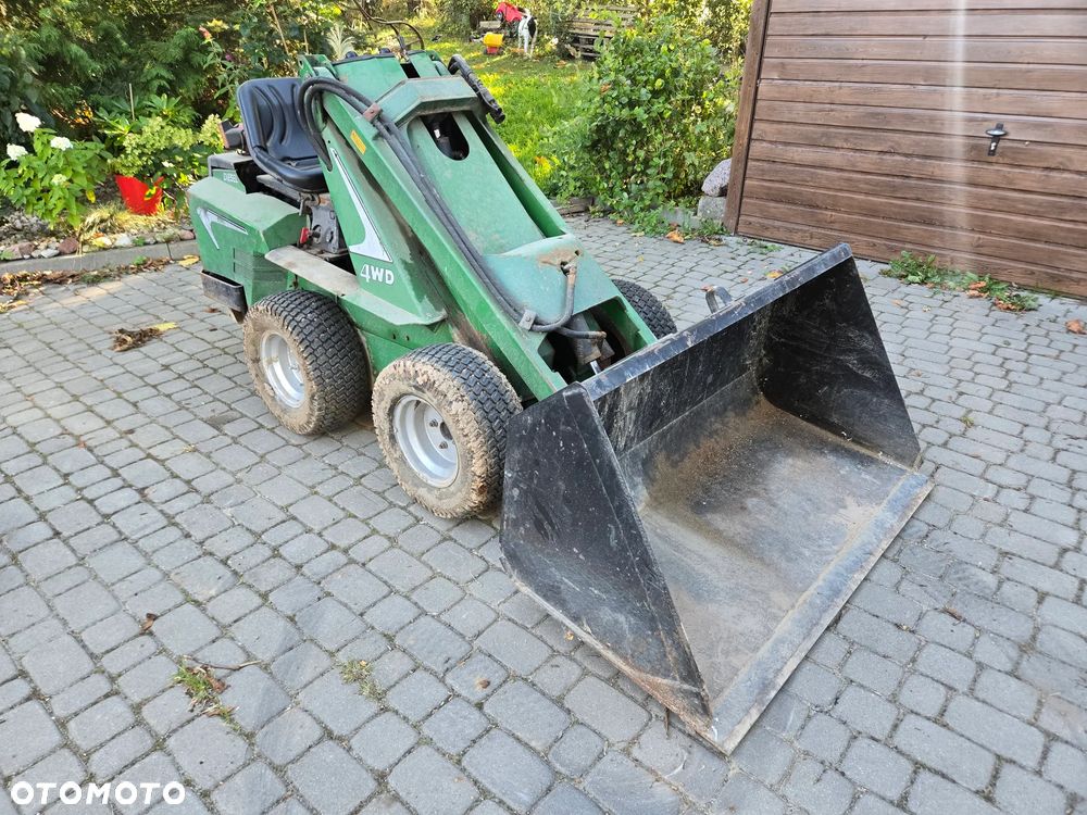 Avant 320 Diesel 4WD Mini ładowarka - 2