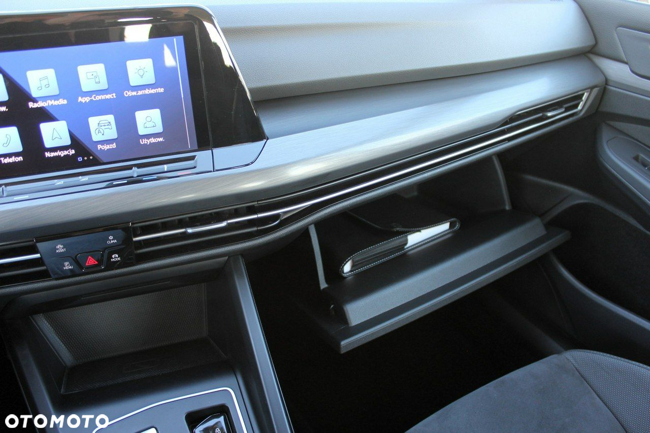 Volkswagen Golf VIII 1.4 TSI Plug-In Hybrid Style DSG - 28