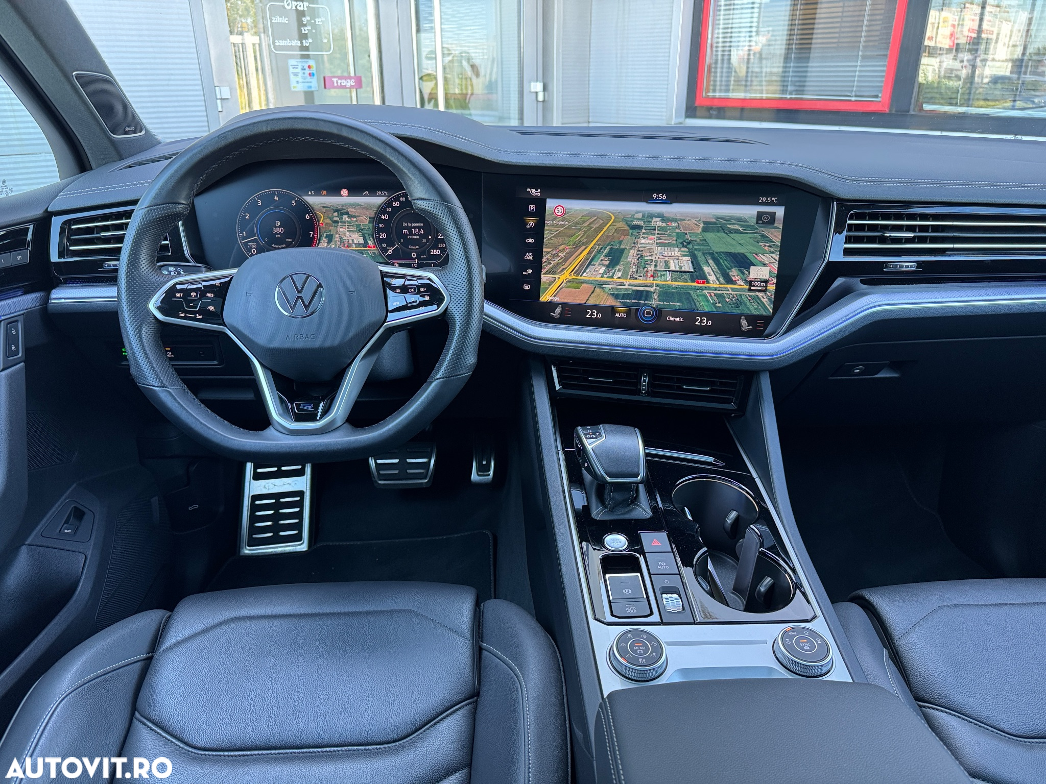 Volkswagen Touareg V6 TSI 4MOTION R-Line - 13