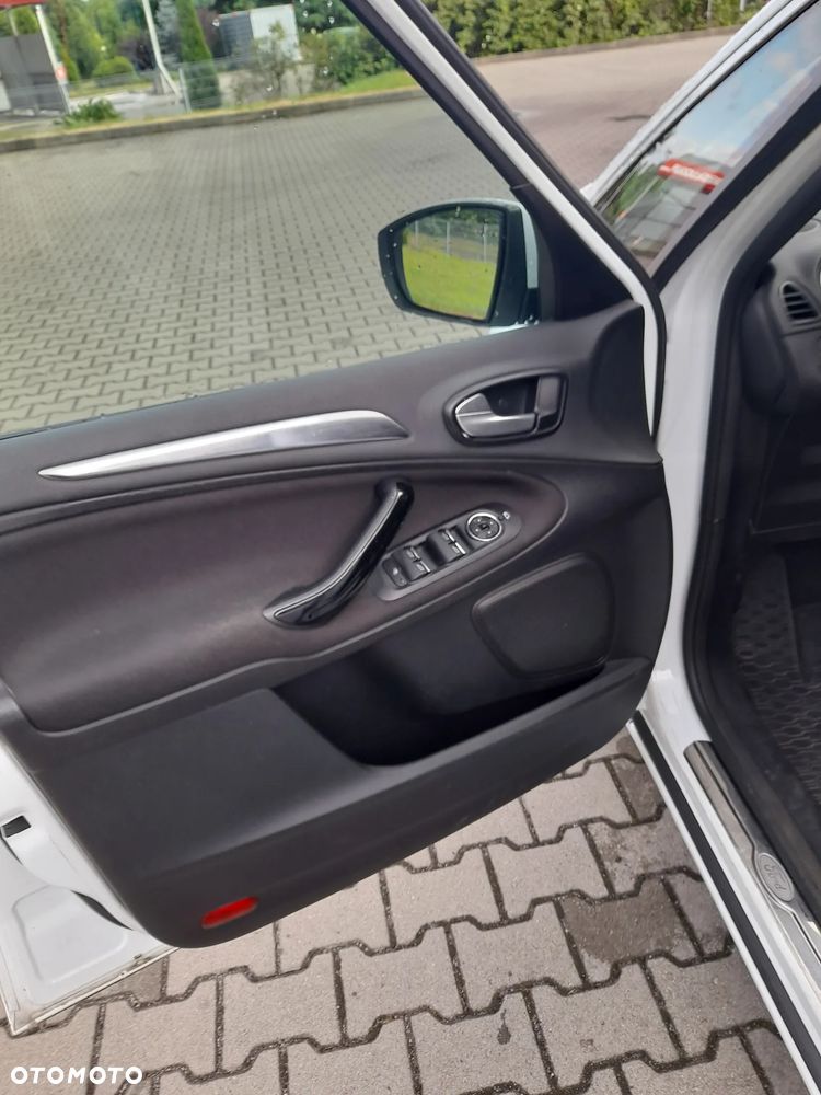 Ford S-Max 2.0 TDCi DPF Titanium - 18